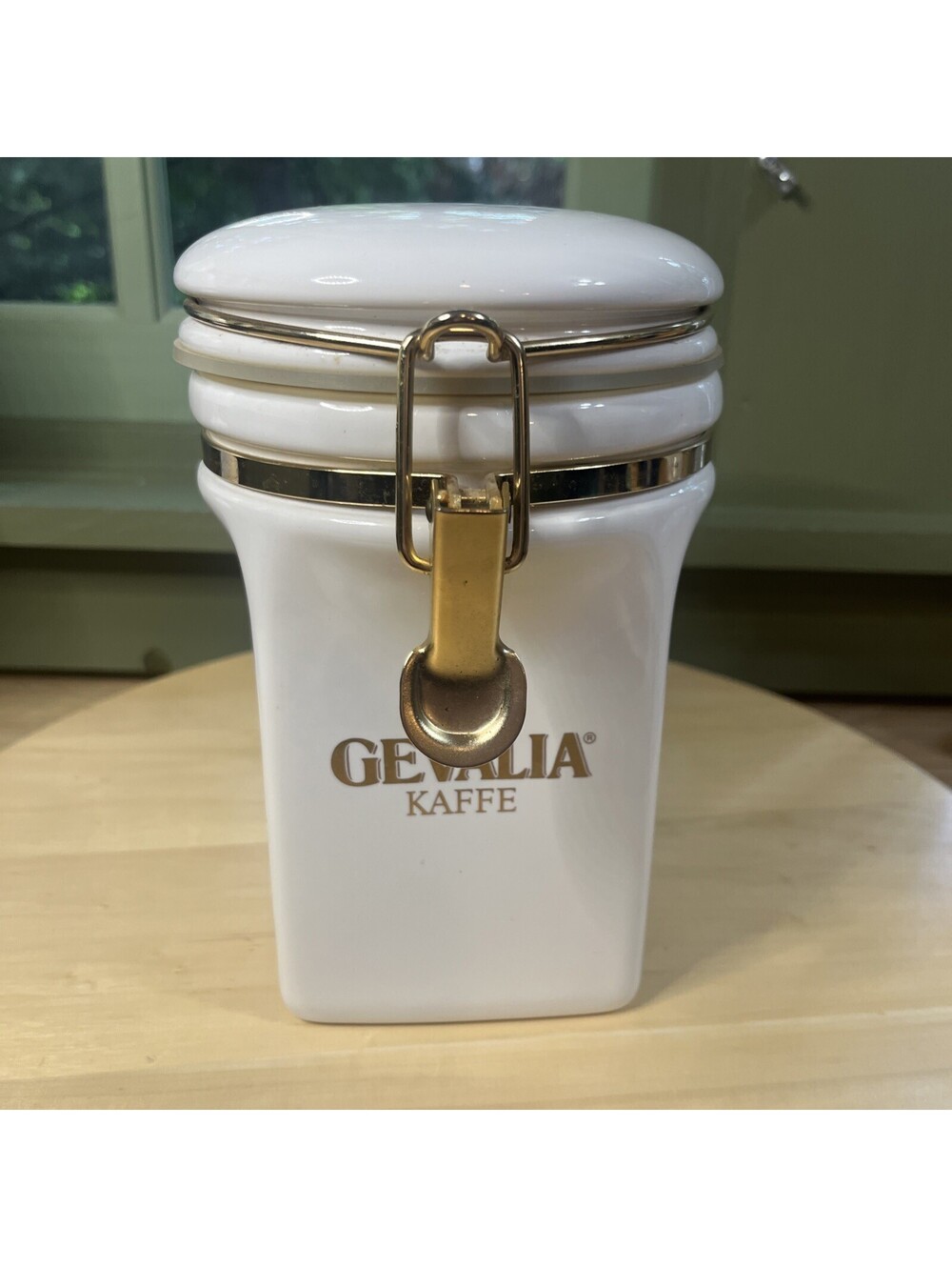 Gevalia Kaffe Royal White Gold Ceramic 1 lb Coffee Jar Canister Sweden Vintage